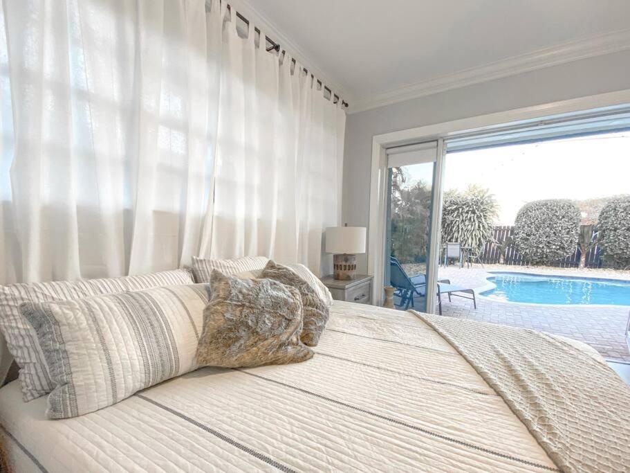 Pousada 5br! Pool, Air Hockey, Playground, Gazebo, Bbq, Sleeps 16 Miami